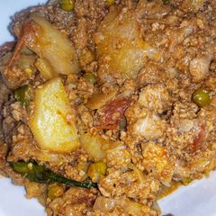 A picture of Qeema Aloo!.