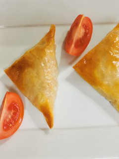 Una foto de Empanadillas de atún con masa filo