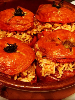 Una foto de 🍅 Tomates rellenos 🍅