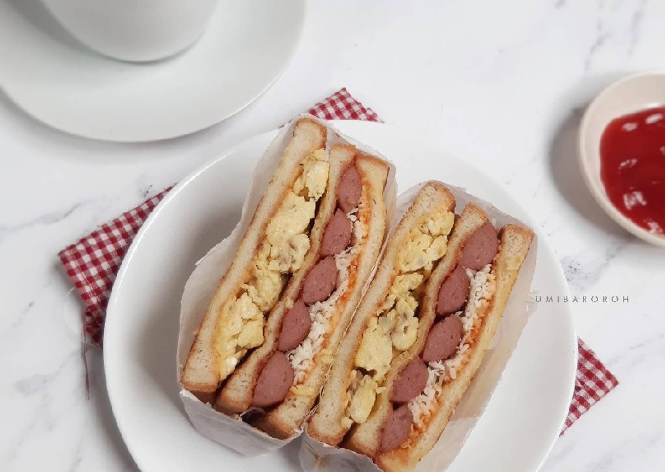 Sandwich (telur & sosis)