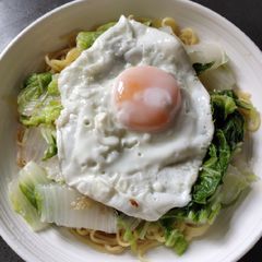 A picture of Instant Noodle.
