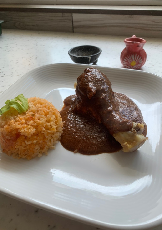 Una foto de Mole poblano