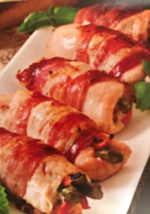 Una foto de Pechuga de pollo en tocineta