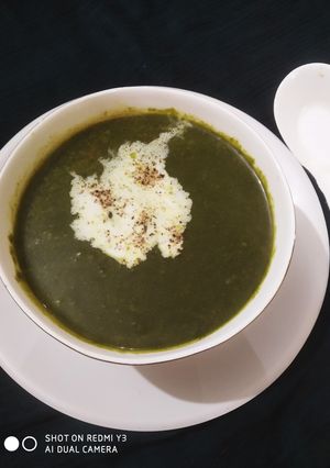 A picture of Chenopodiyam album bathua soup.