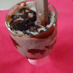 A picture of KitKat choco biscuit milkshake.