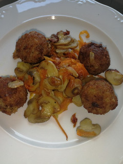 Una foto de Albóndigas de seitán, champis y soja