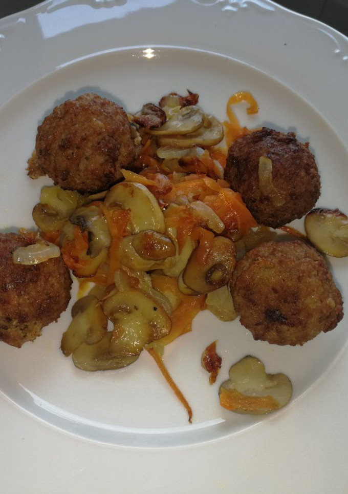 Una foto de Albóndigas de seitán, champis y soja