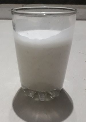 A picture of Almond milk.