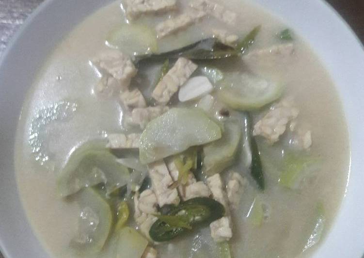 Sayur santan labu air cabe hijau
