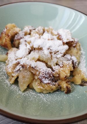 Császármorzsa körtével recept fotója
