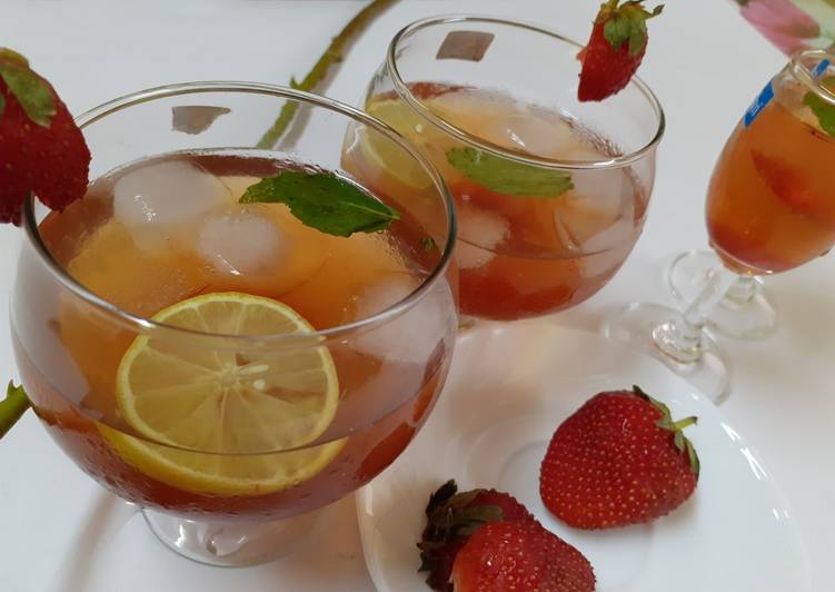 Simple Way to Prepare Super Quick Homemade Strawberry lemon green tea