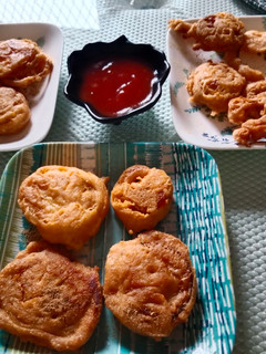 प्याज़ पकौड़ा (pyaz pakoda recipe in Hindi) रेसिपी मुख्य फोटो