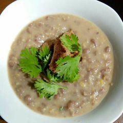 A picture of Cream pigeon peas Soup.