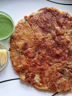 ओपन आलू पराठा(open aloo paratha recipe in Hindi) रेसिपी मुख्य फोटो