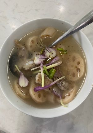 Hình của món Canh củ sen.