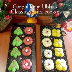 A picture of Classic spritz cookies 🍪.