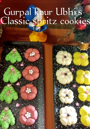 A picture of Classic spritz cookies 🍪.