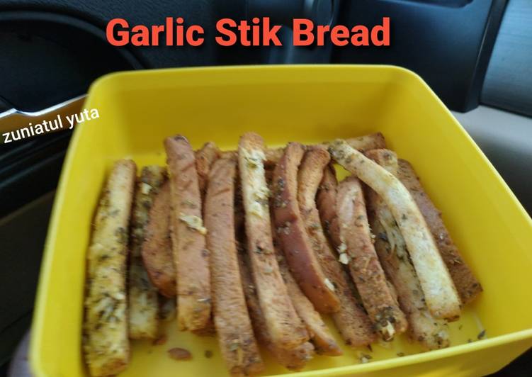 Garlic Stik Bread