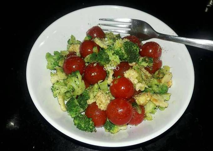 How to Prepare Quick Cherry Tomatoes Salad