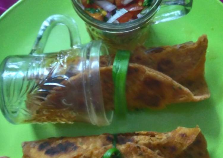 Carrot paratha with salsa fillings