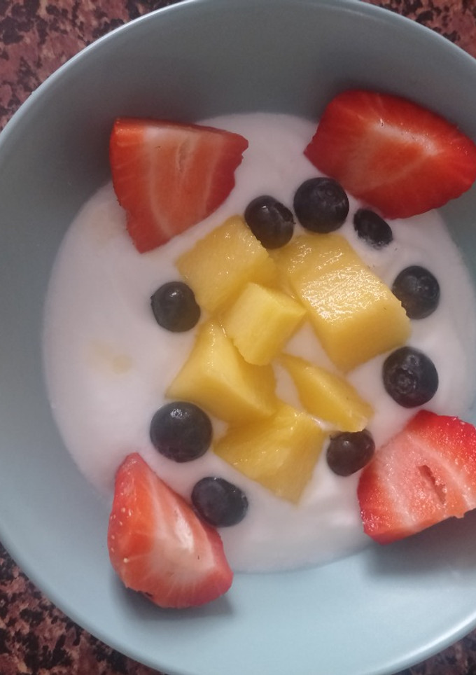 Una foto de Yogur con Fresas