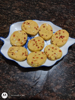 ஹைதராபாத்தி கராச்சி பிஸ்கட் 🍪🍪 (Hyderabad karachi biscuit recipe in tamil) செய்முறை முக்கிய புகைப்படம்