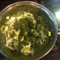 A picture of Palak Paneer.