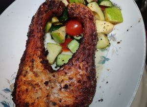Gambar Salmon Paprika Air Fryer with Salad Dressing (Eat Clean)