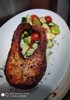 Gambar Salmon Paprika Air Fryer with Salad Dressing (Eat Clean)