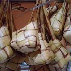 รูปของ Ketupat Rebus
