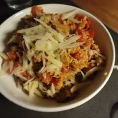 A picture of Quinoa con Bolognesa Vegetariana.