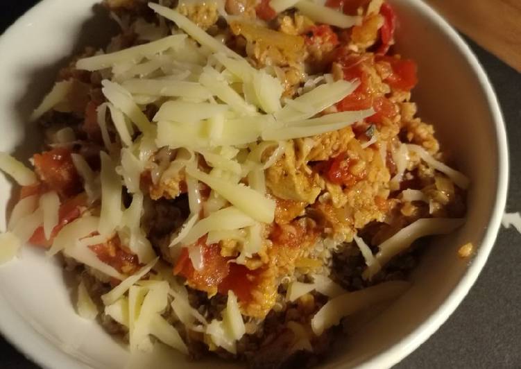 Quinoa con Bolognesa Vegetariana