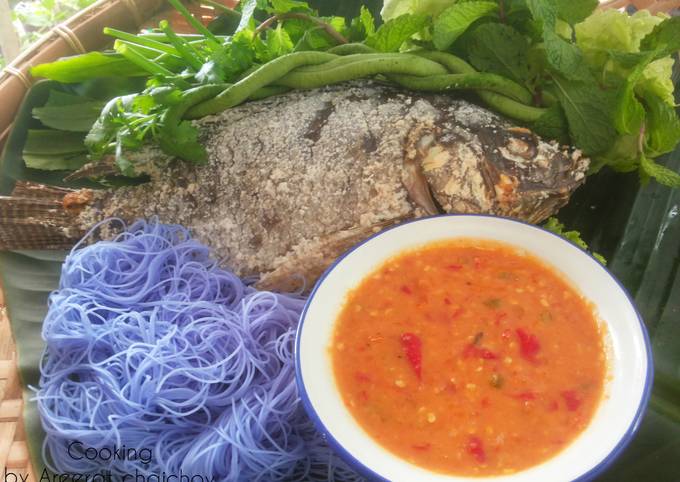 สูตร เมี่ยงปลาเผาน้ำจิ้มถั่วไข่เค็ม #ทำขายรวย โดย Areerat Chaichoy - Cookpad