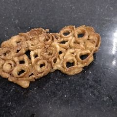 A picture of Rose Cookies.