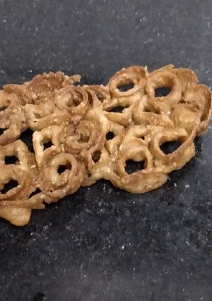 A picture of Rose Cookies.