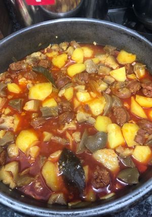 Una foto de 263. Careta de cerdo en salsa (parte 5) (principal carne)