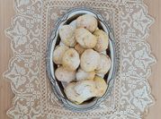 Una foto de profiteroles de cocina italiana