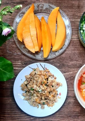 Hình của món Cơm nhà đơn giản mùa nắng nóng.