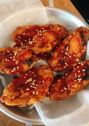 รูปของ ไก่ทอดซอสเผ็ดสไปซี่Hot Chicken flavor sauce🍗🌶style by barbie👩🏼‍🍳