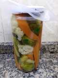 Verduras agridulces en escabeche