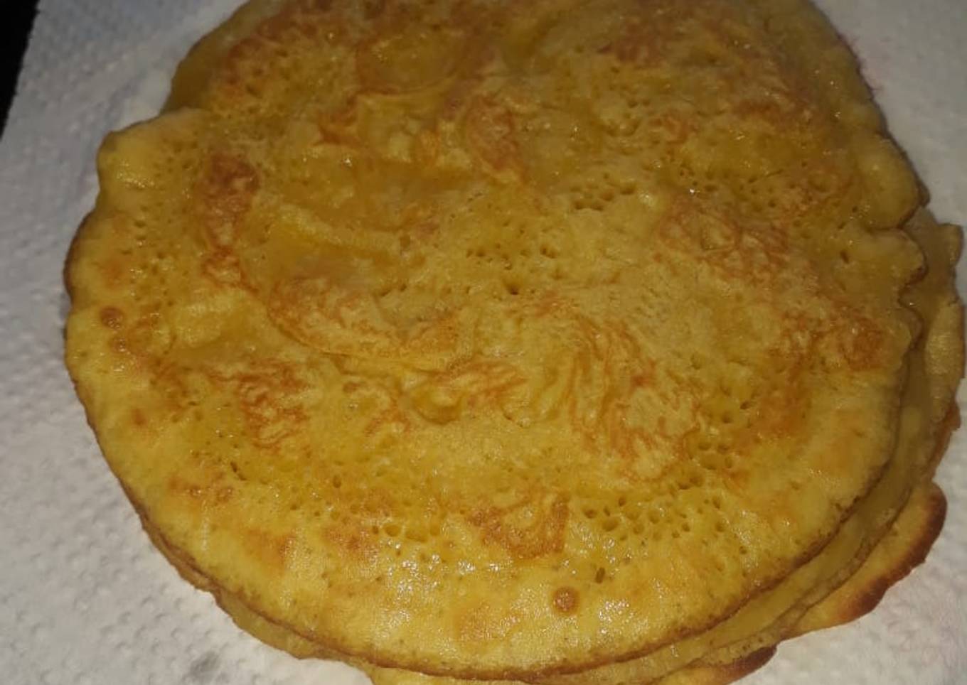 Tumeric pineapple flavoured pancakes