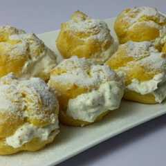 รูปของ Sus isi whipi cream serpih coklat