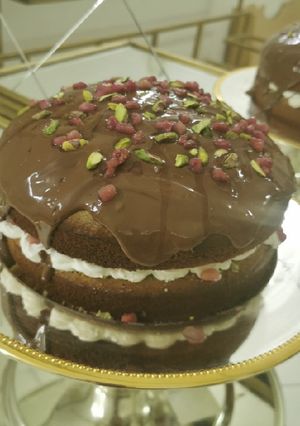 صورة لوصفة كيكة الفستق والرمان