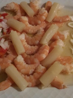 Una foto de Langostinos con vinagreta y mayonesa