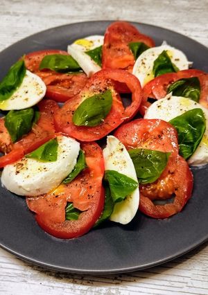 Una foto de Ensalada caprese