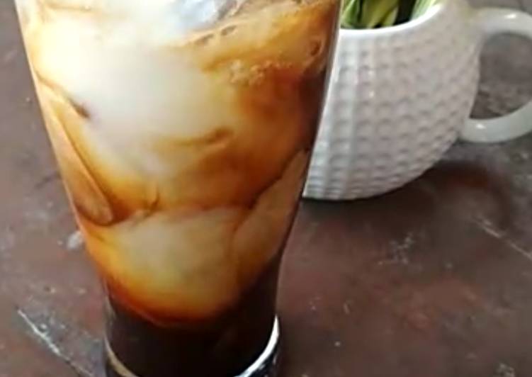 Es Kopi Susu Kekinian / Zaman Now