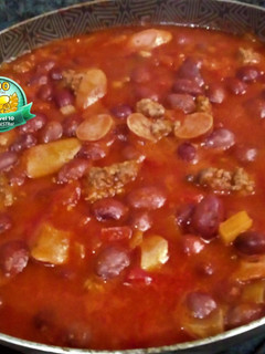 Una foto de Frijoles Charros..😋
