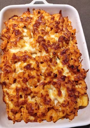 A picture of Macaroni and Cheese.