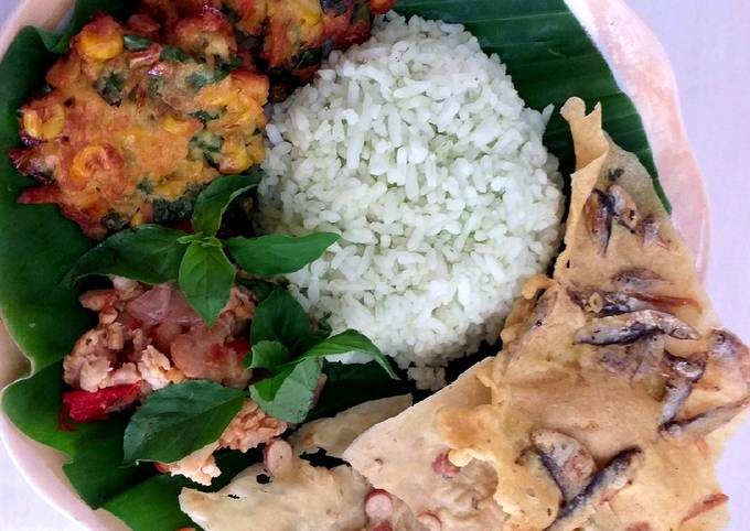 Langkah Mudah untuk Menyiapkan Sego/Nasi Gurih Kelor #Weekend Challenge# Pahlawan Menu Sehat# yang Enak