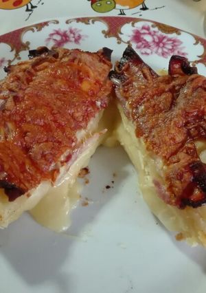 Foto principal de 739 Queso camembert con hojaldre
